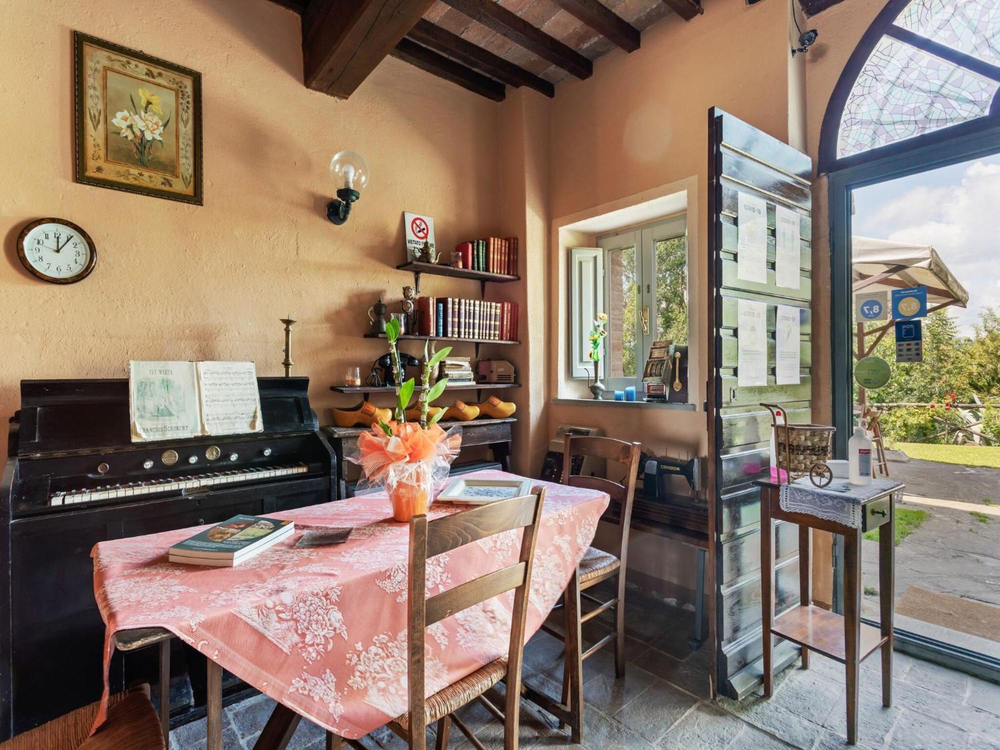 Rustic Holiday Home in Città di Castello with Swimming Pool Extérieur photo