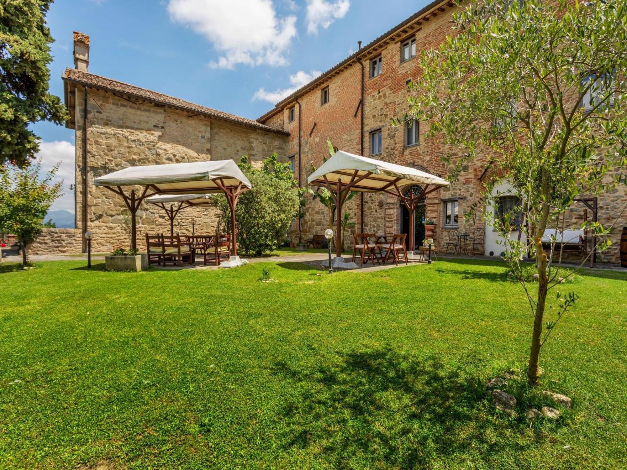 Rustic Holiday Home in Città di Castello with Swimming Pool Extérieur photo